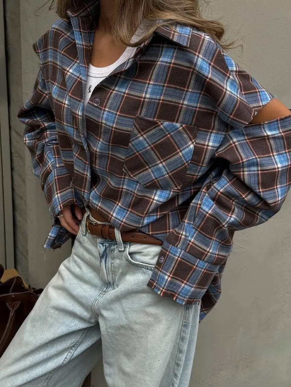 Fashion Checkered Pattern Shirts Women Elegant Lapel Long Sleeve Single Breasted Pocket Loose Top 2025 Daily Street Outerwear